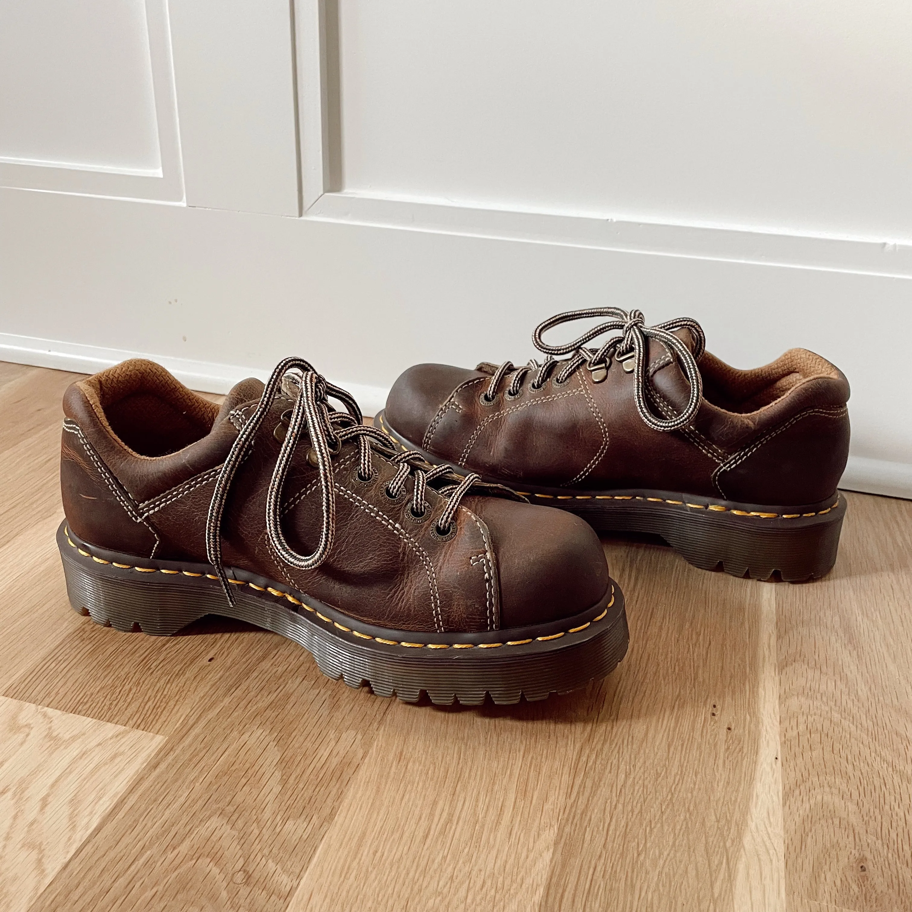 Brown 10940 Oxford