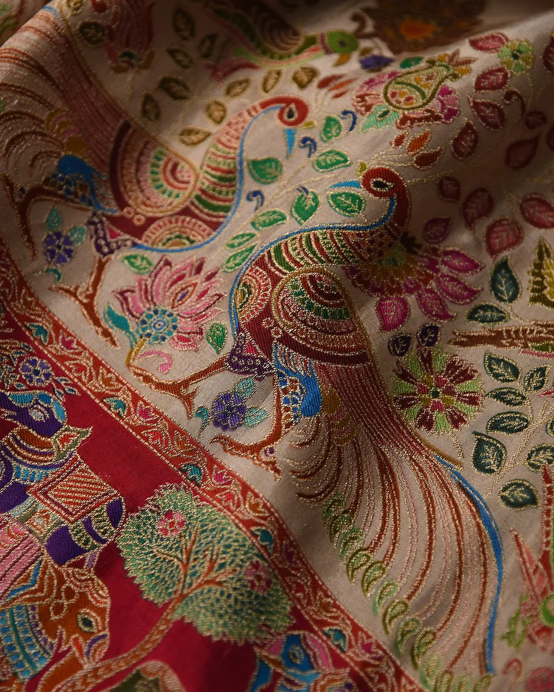 Cream Silk Viscose Jamdani Woven Saree With Silk Woven Blouse