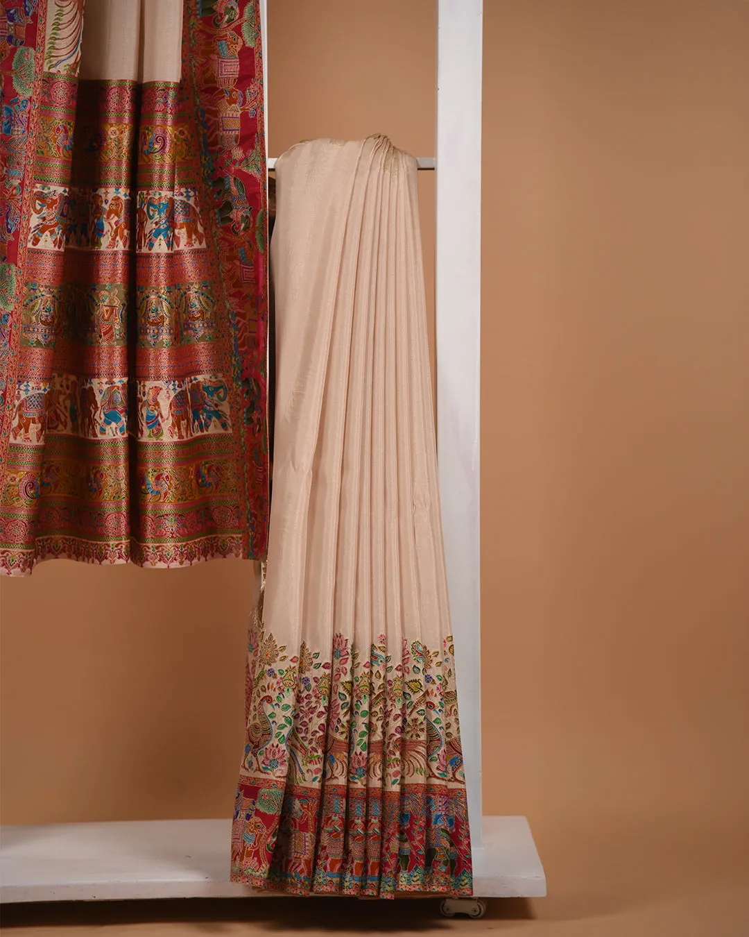 Cream Silk Viscose Jamdani Woven Saree With Silk Woven Blouse