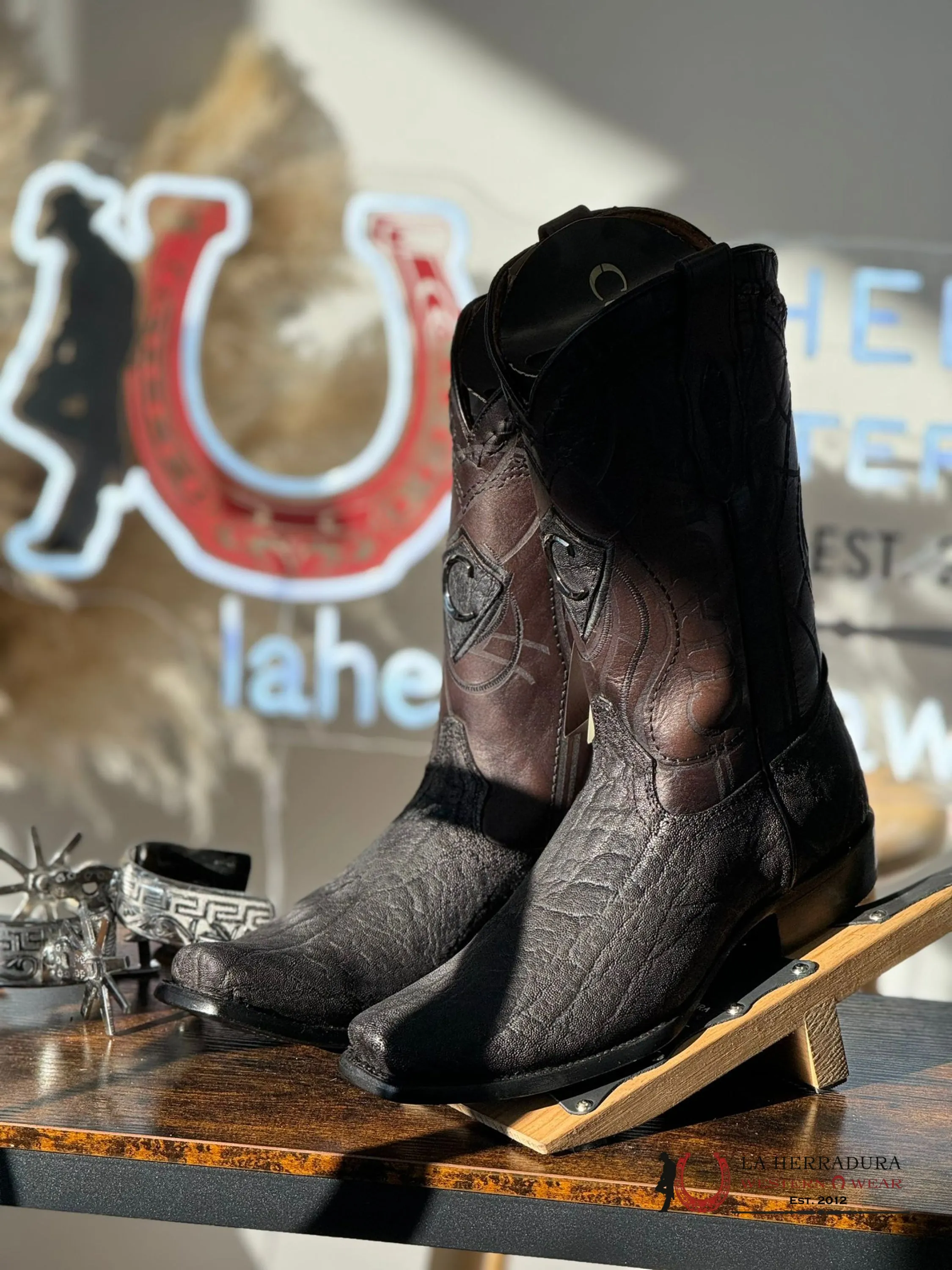 CUADRA BOOTS ELEPHANT BLACK ELEFANTE