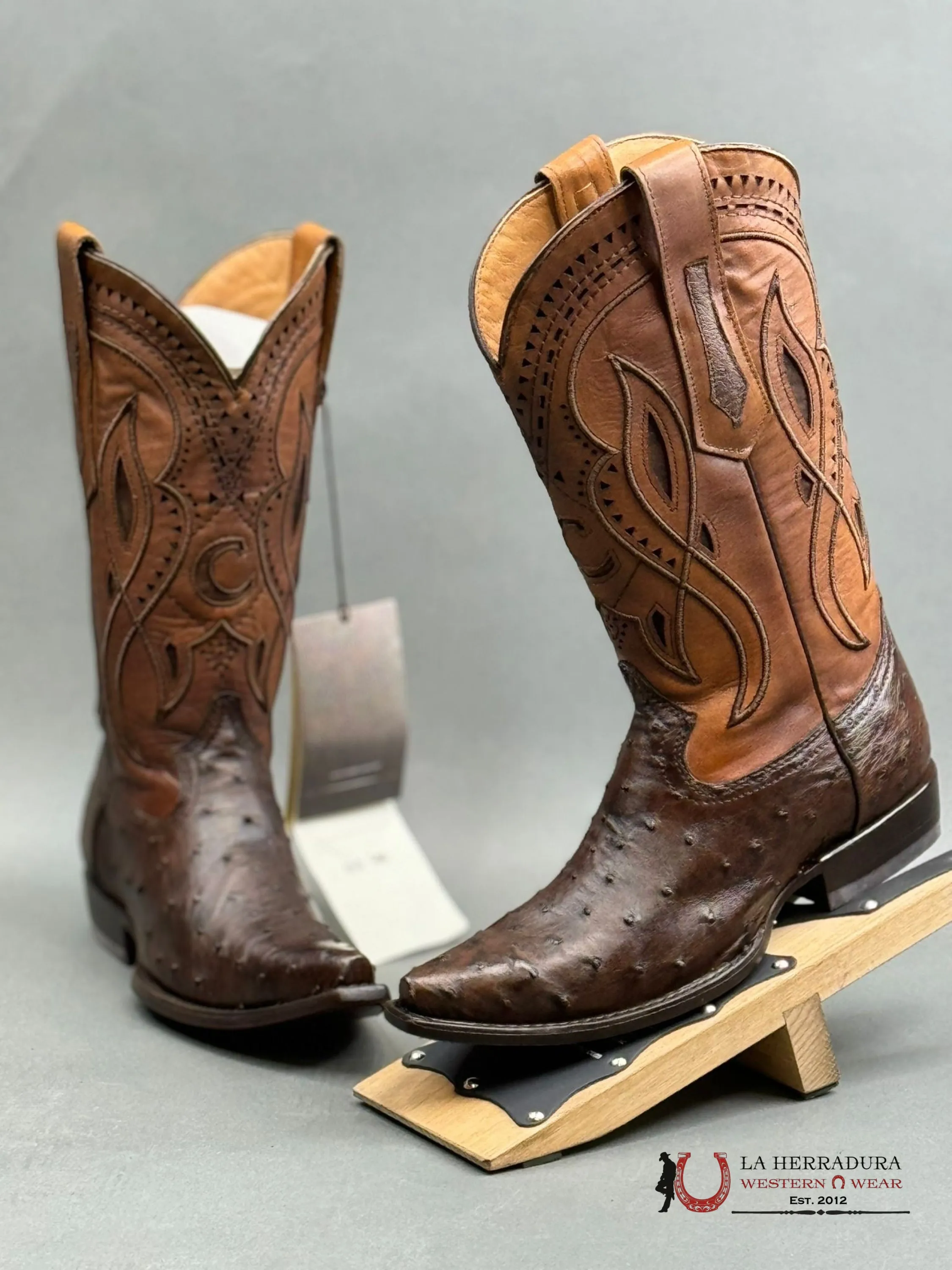 CUADRA BOOTS OSTRICH EVEREST CHOCOLATE LASER & WOVEN SNIP TOE