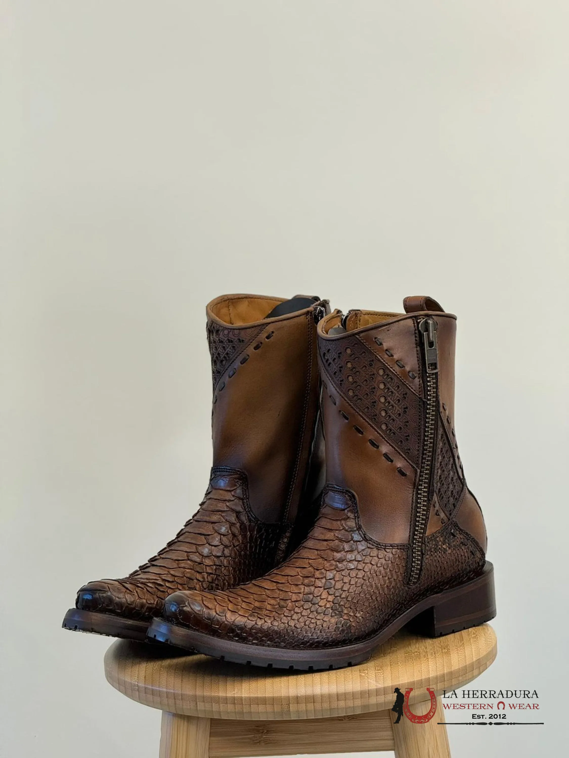 CUADRA SHORT BOOTS PYTHON BROWN LASER & WOVEN ROUND TOE