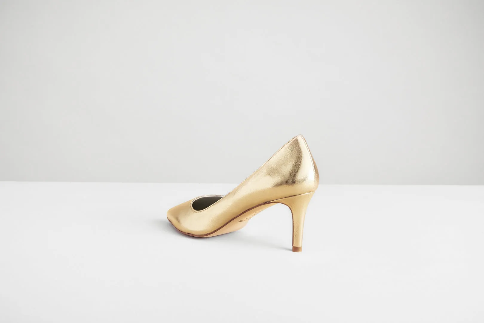 Gold Pumps