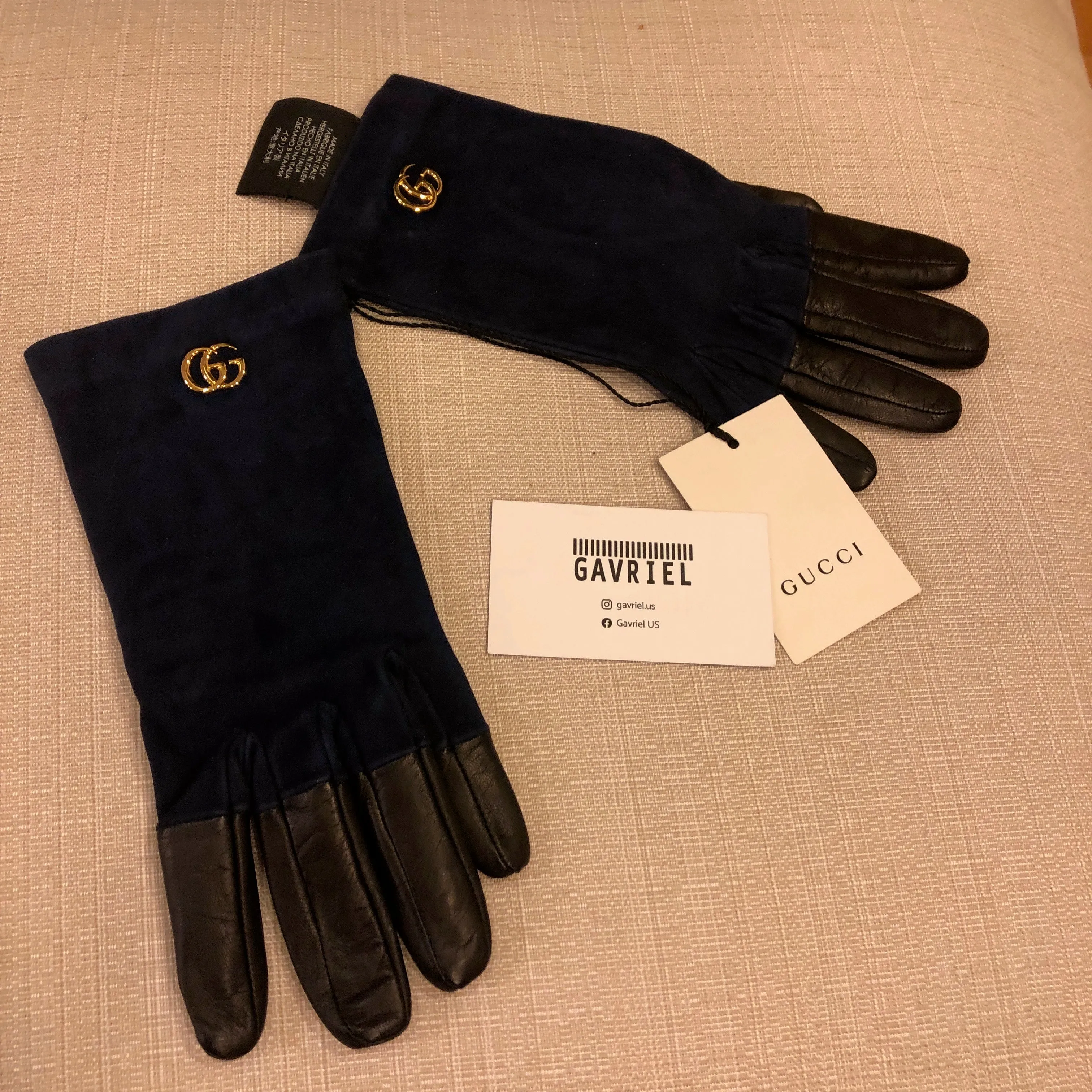 Gucci GG Suede and Leather Gloves in Viola