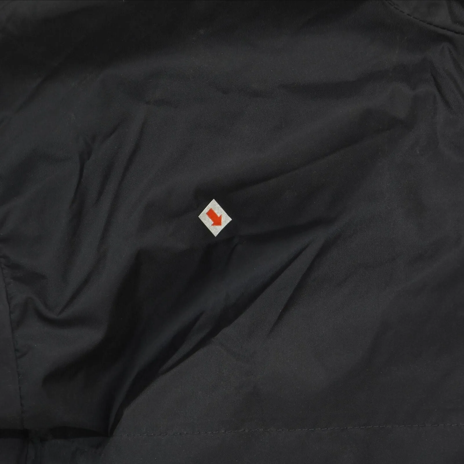 Guess Men's Colorblocked Hooded Windbreaker Jacket 110AN616 Black / White 2XL