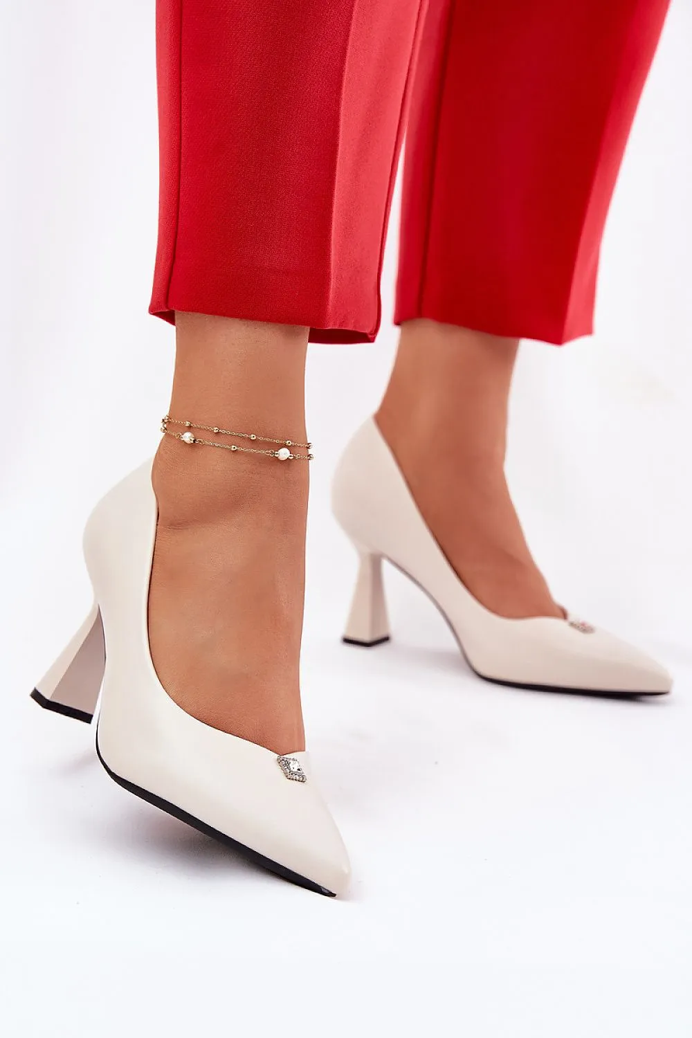 Heel pumps