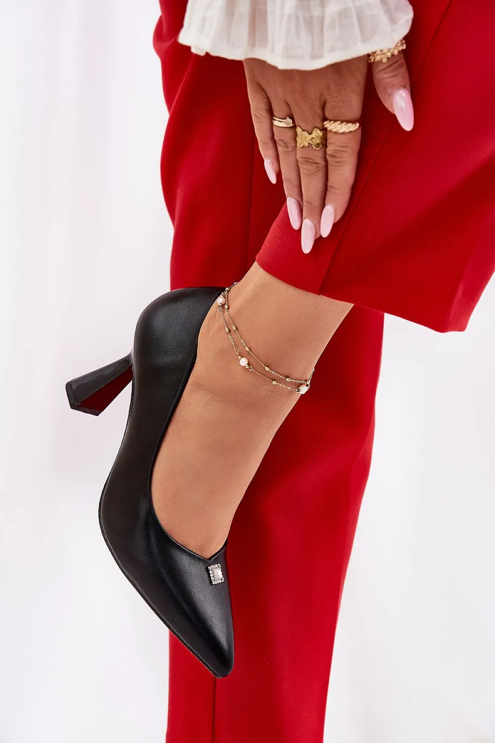 Heel pumps