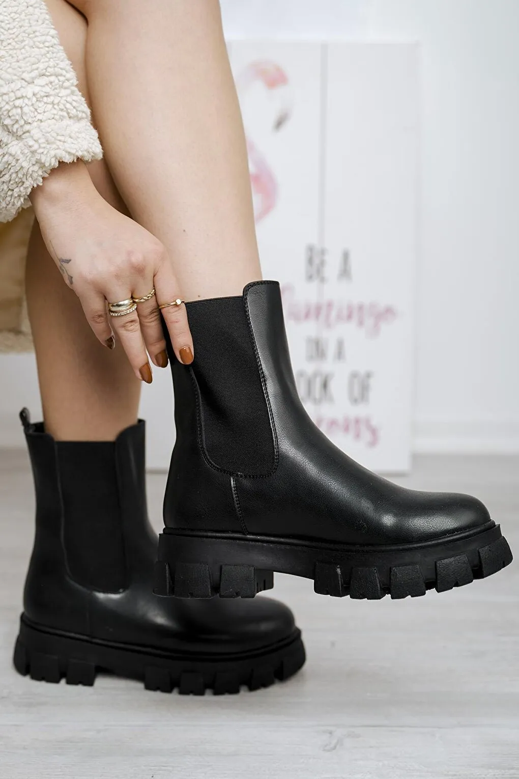 Keanna Elastic Thick Sole Women's Boots