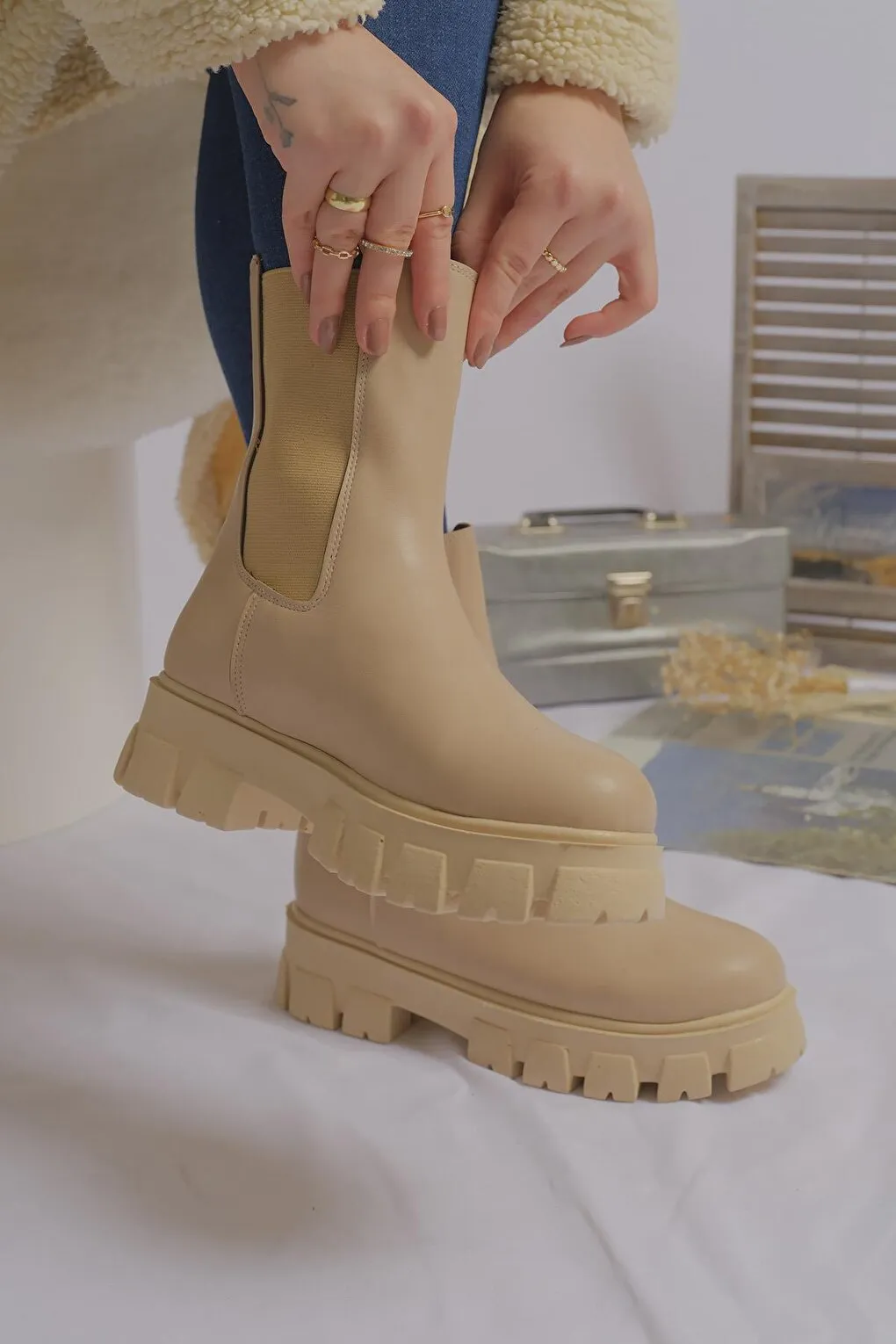 Keanna Elastic Thick Sole Women's Boots