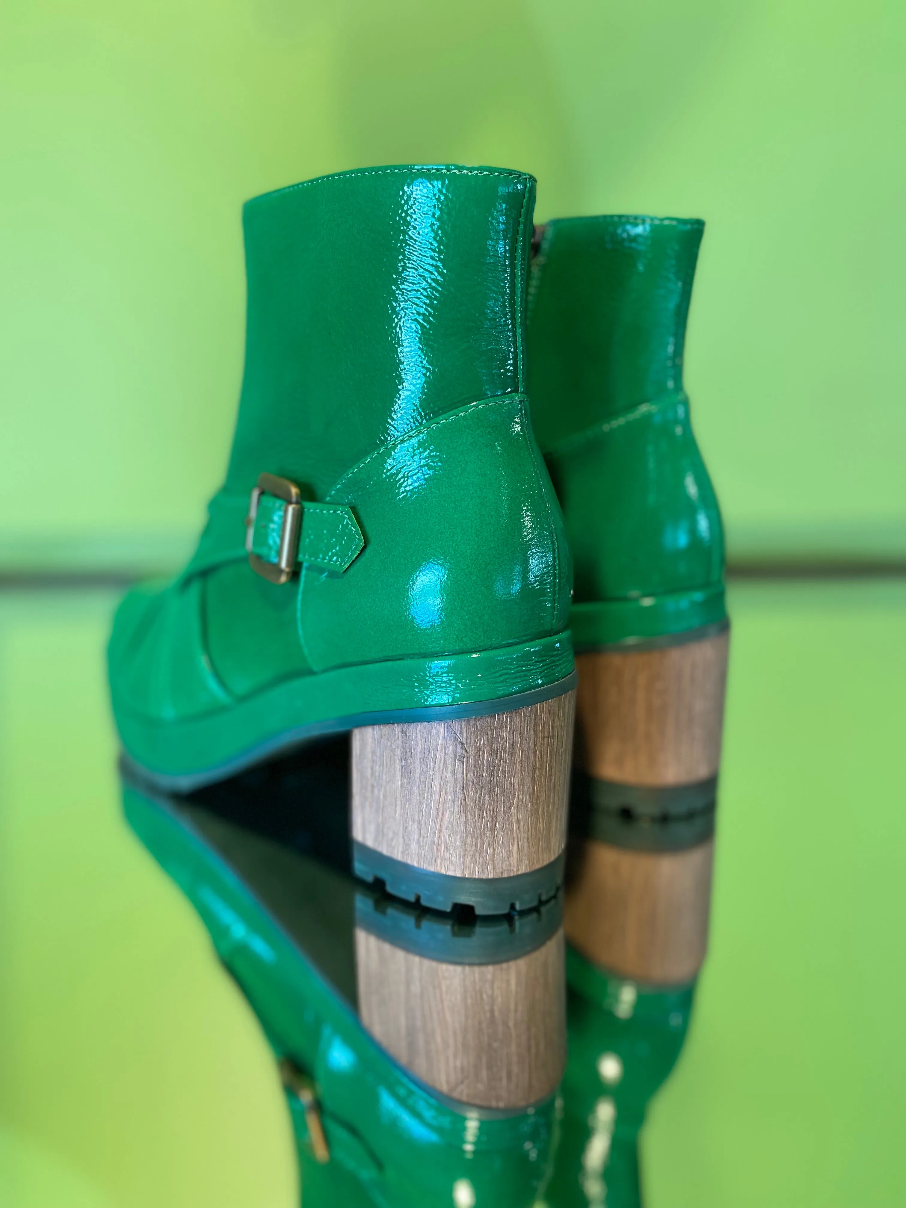 KR1801 Green patent