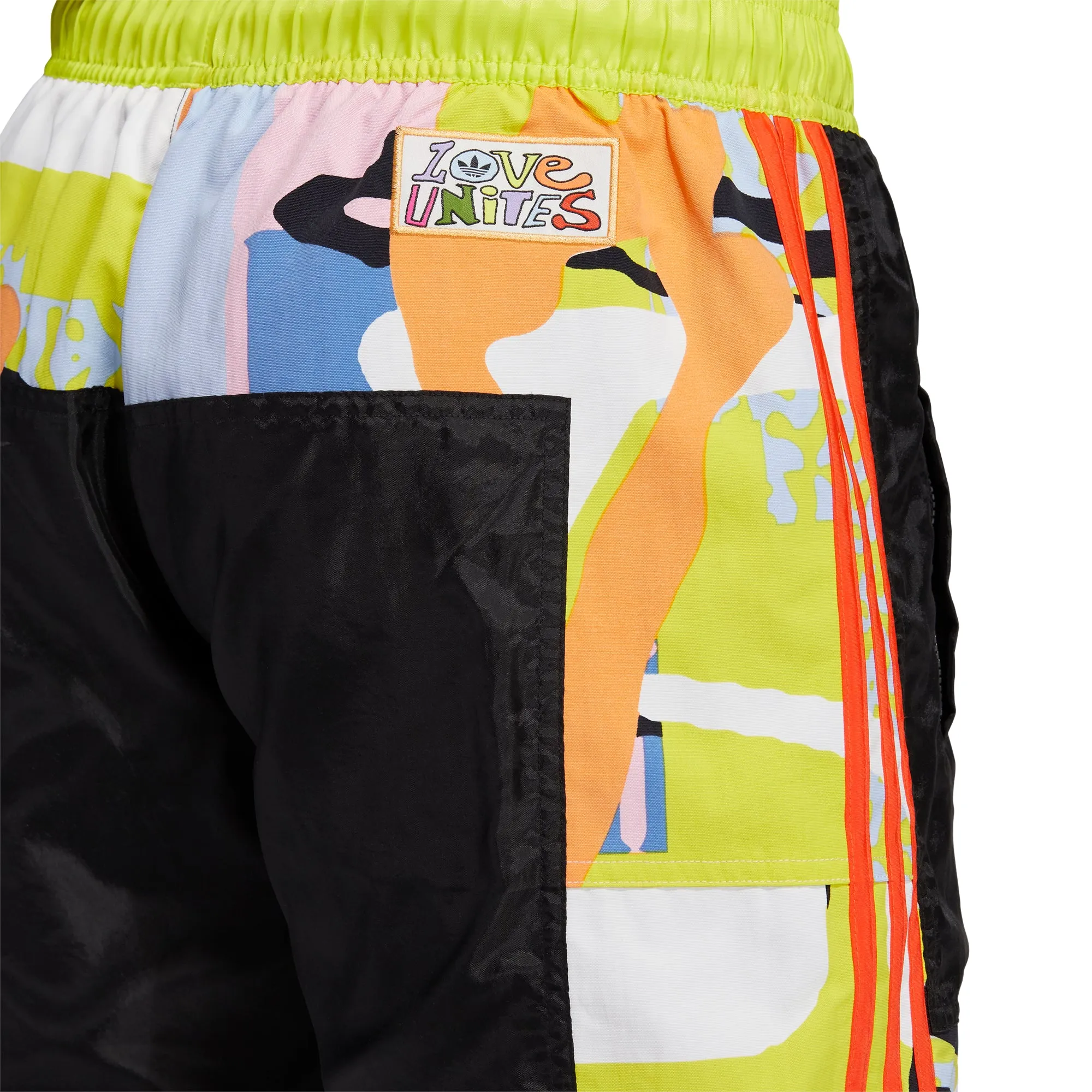 LOVE UNITES WOVEN SHORT (GENDER NEUTRAL)