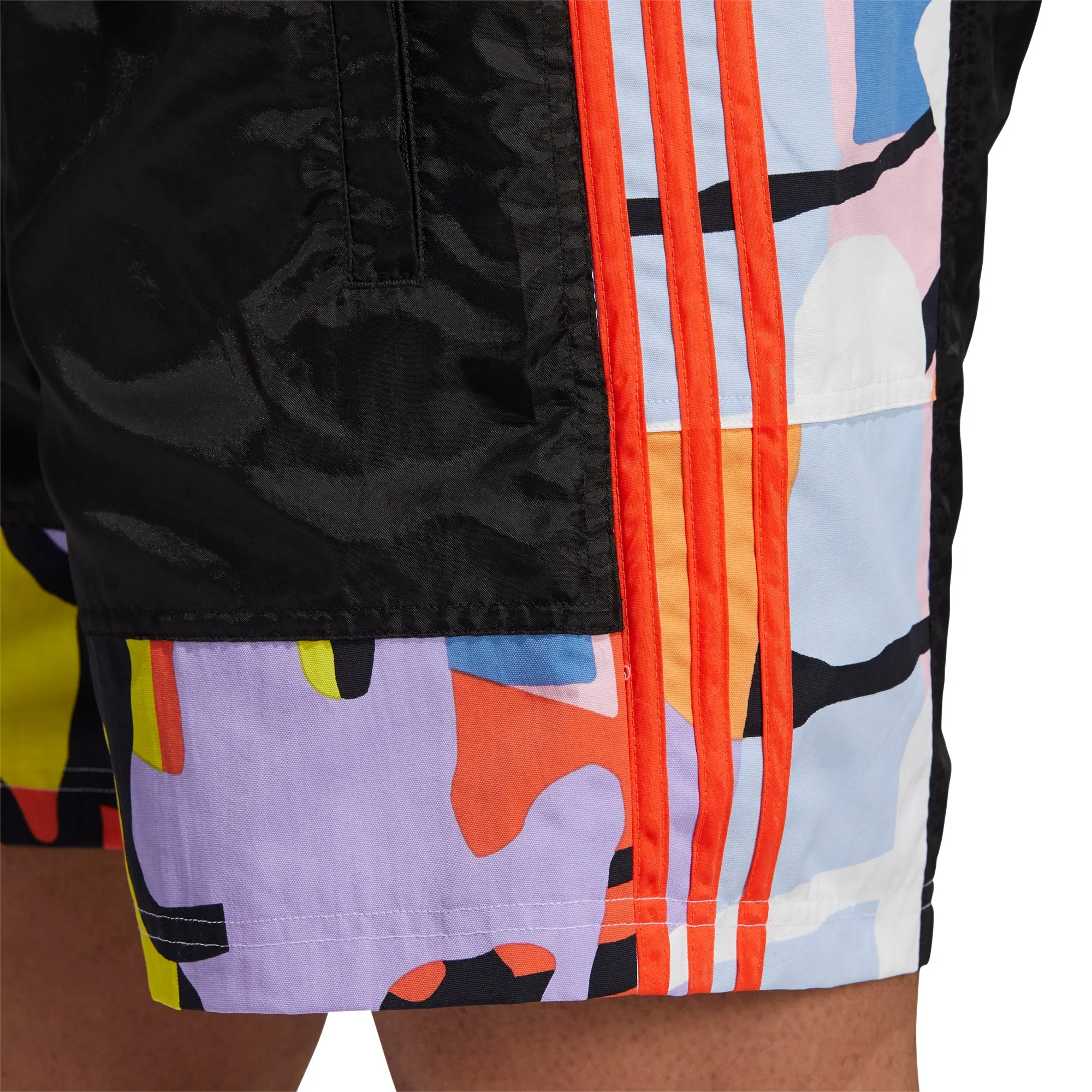 LOVE UNITES WOVEN SHORT (GENDER NEUTRAL)