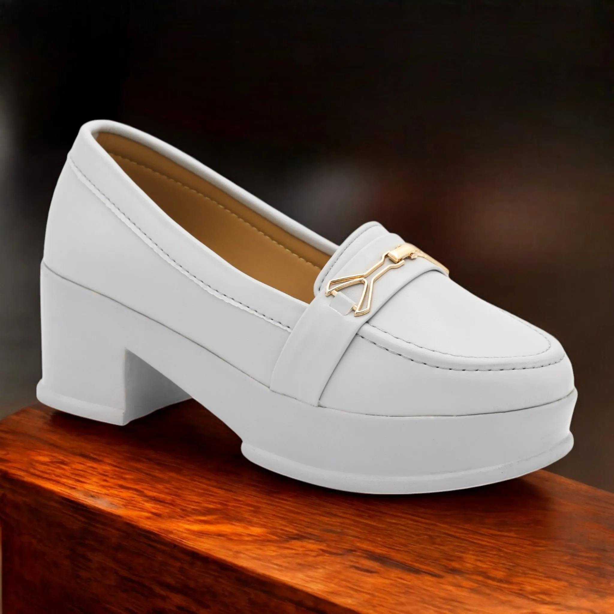 M0458 block heel