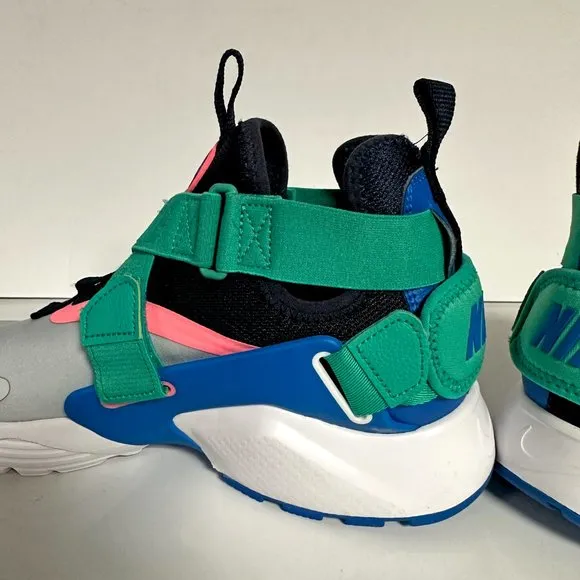 Nike Huarache City Sneaker