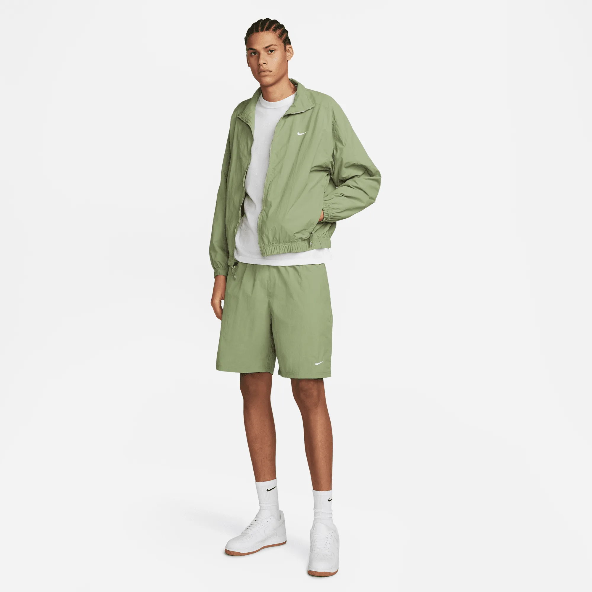 NIKE SOLO SWOOSH WOVEN SHORT