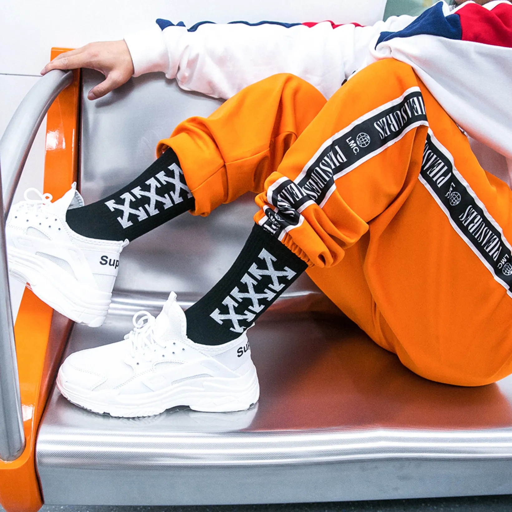 "X" Chaussettes Montantes Streetwear - URB1™