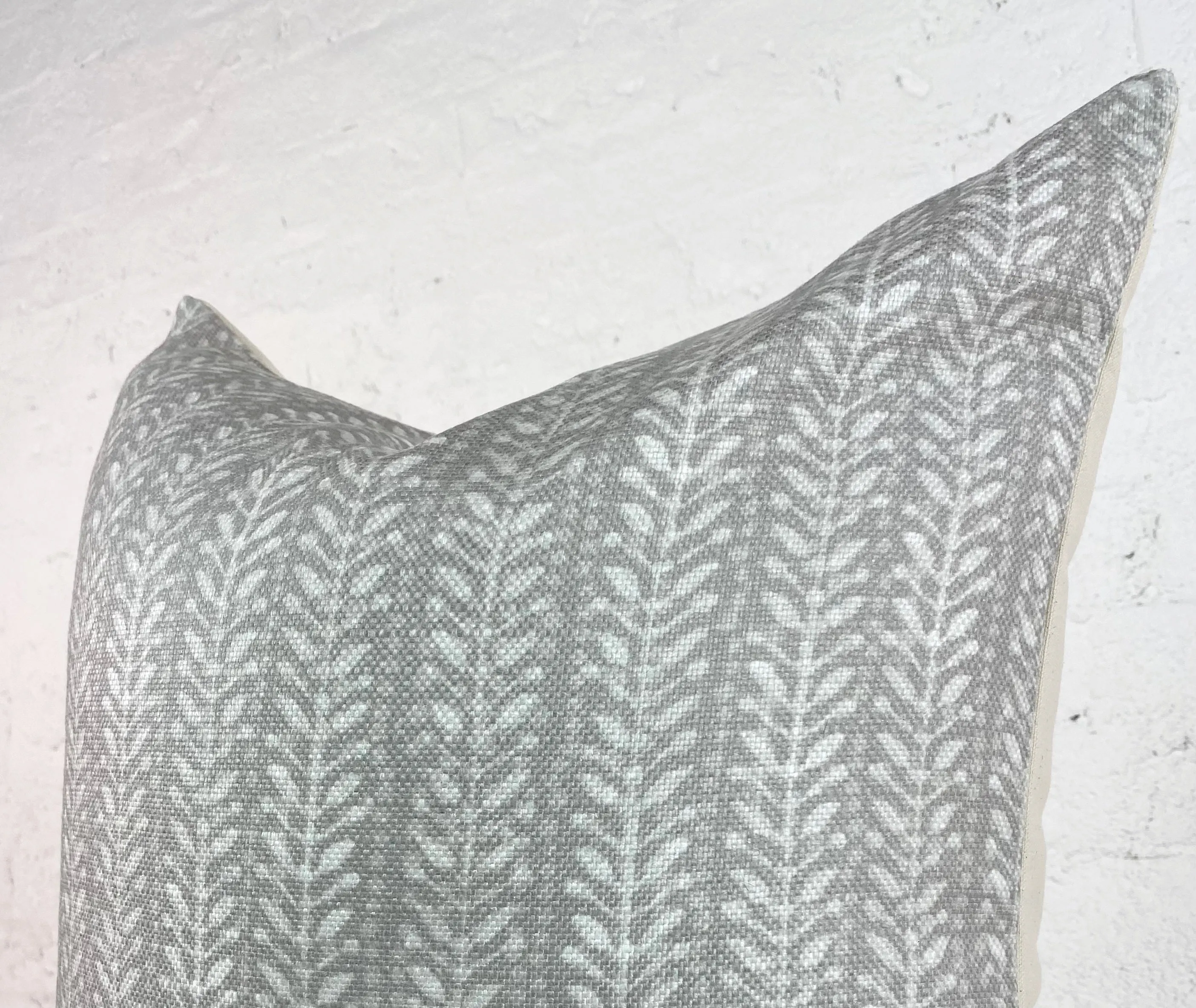 Woven Cotton Hyrum Pillow