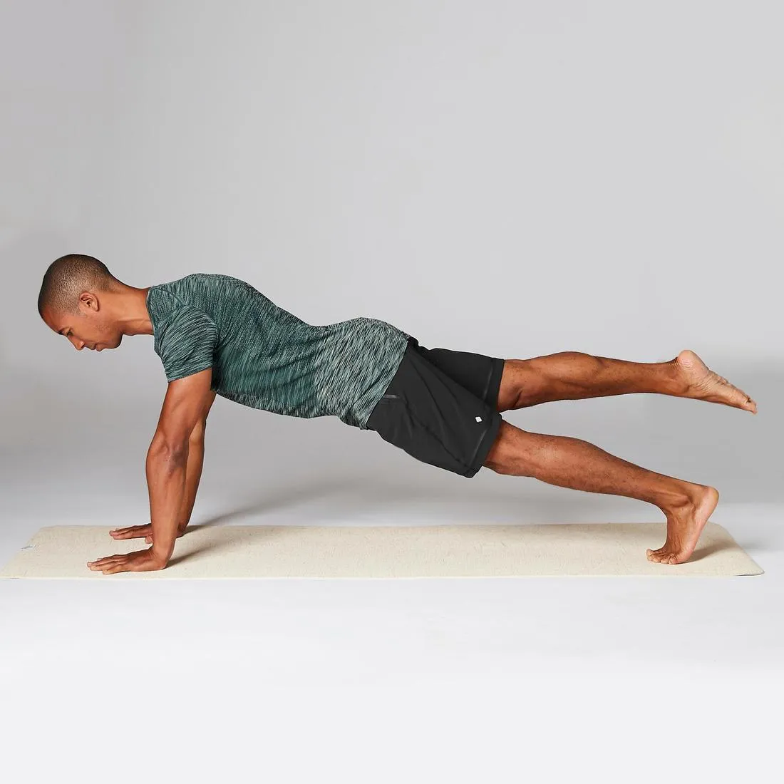Woven Dynamic Yoga Shorts